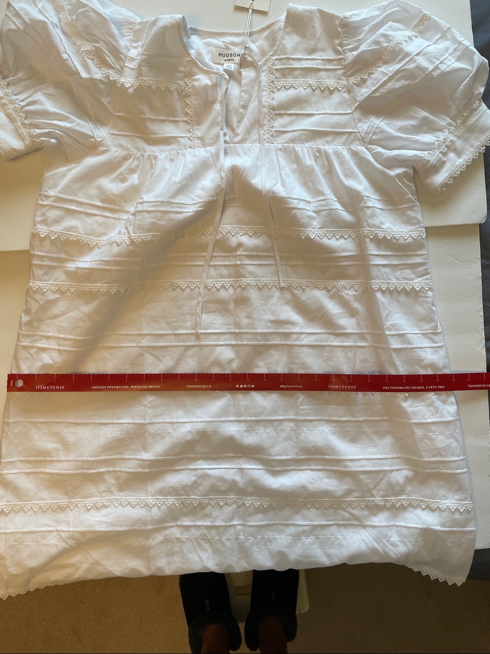 Airy White Cotton Lace-Trim Pintuck Dress. NWT. Medium. - Picture 9 of 9